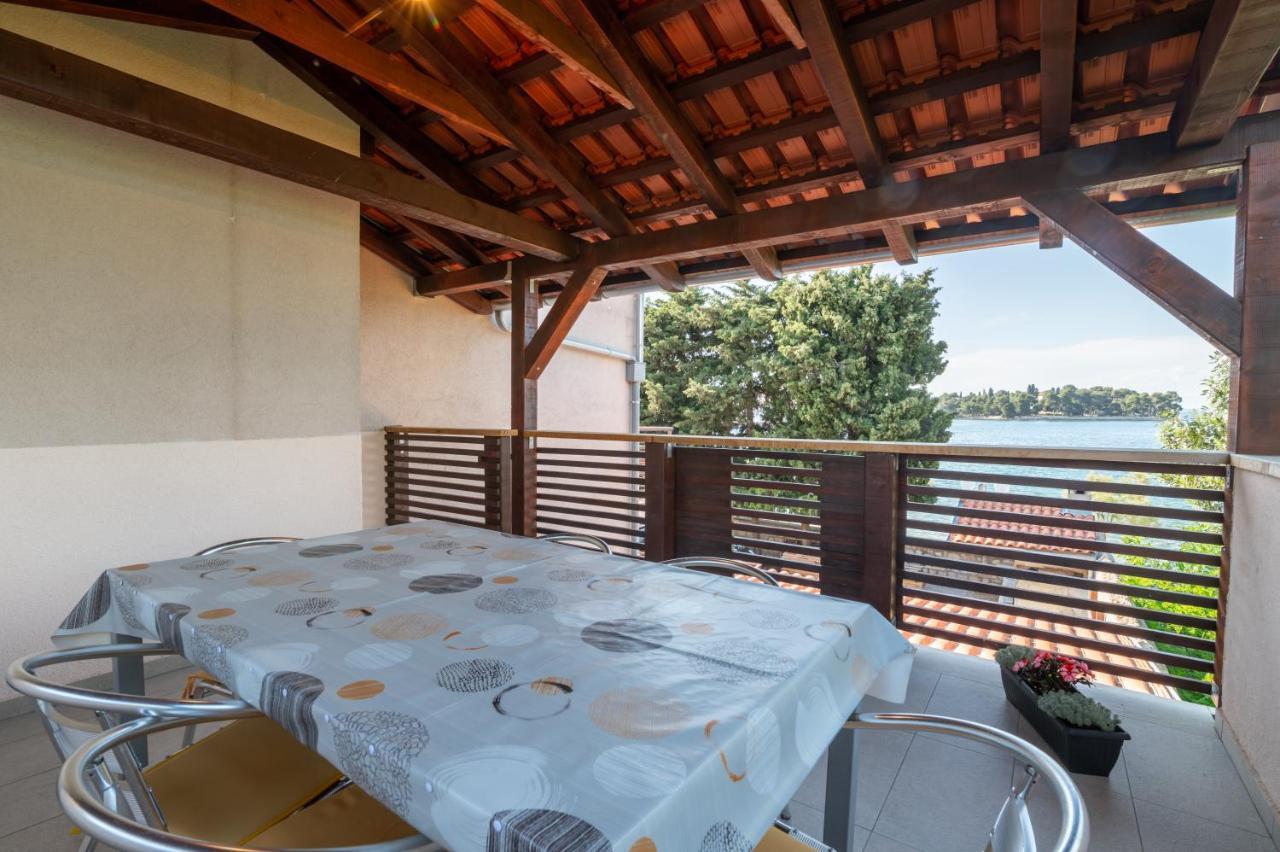 Beachfront Apartments Calm Sea 普莱克 外观 照片