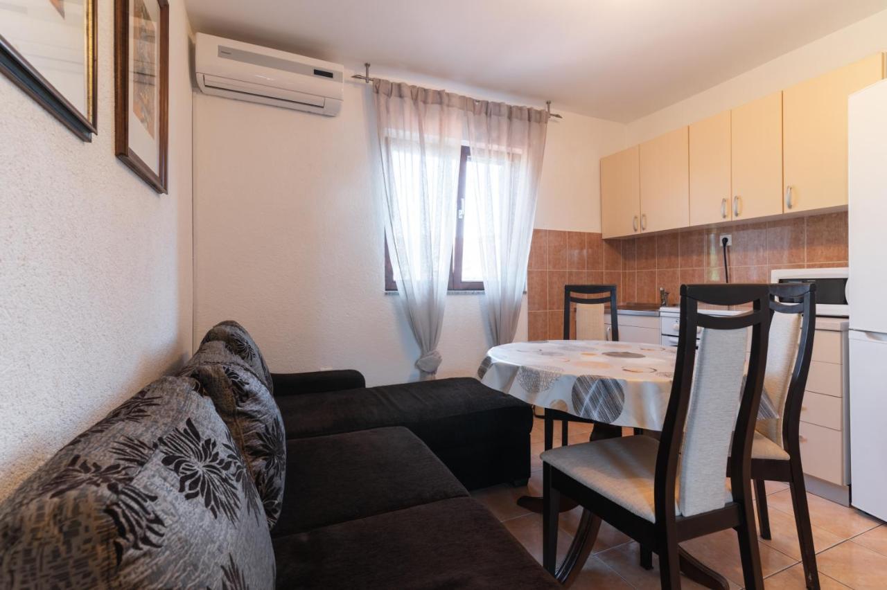 Beachfront Apartments Calm Sea 普莱克 外观 照片