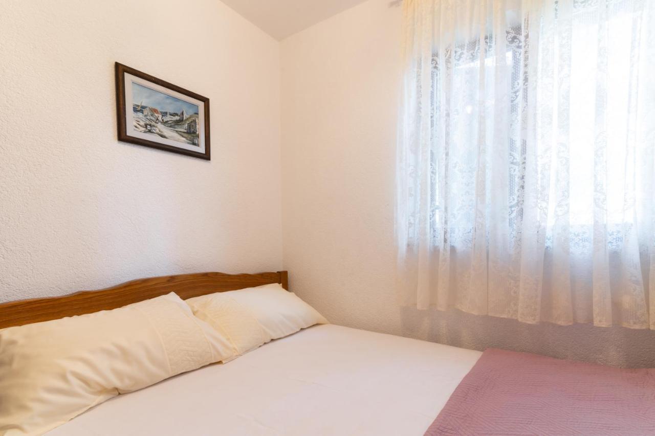 Beachfront Apartments Calm Sea 普莱克 外观 照片